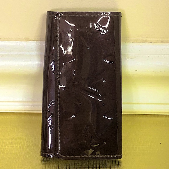 LOUIS VUITTON Amarante Vernis Monogram Multiclefs Key Card Holder - Picture 11 of 16